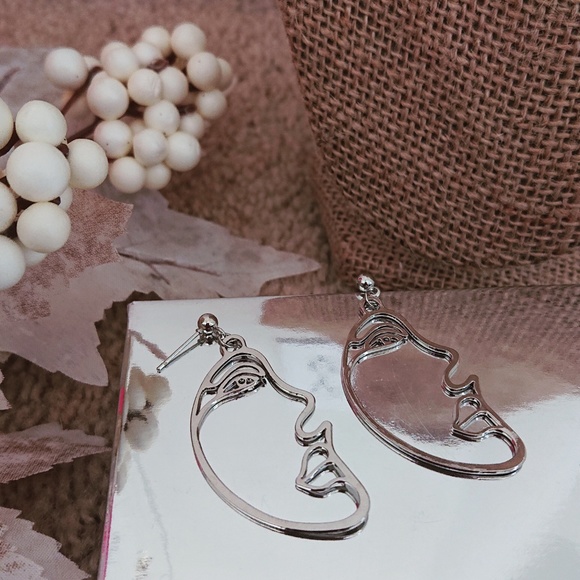 ❤Top-rated❤Picasso Face Earrings - Picture 4 of 8